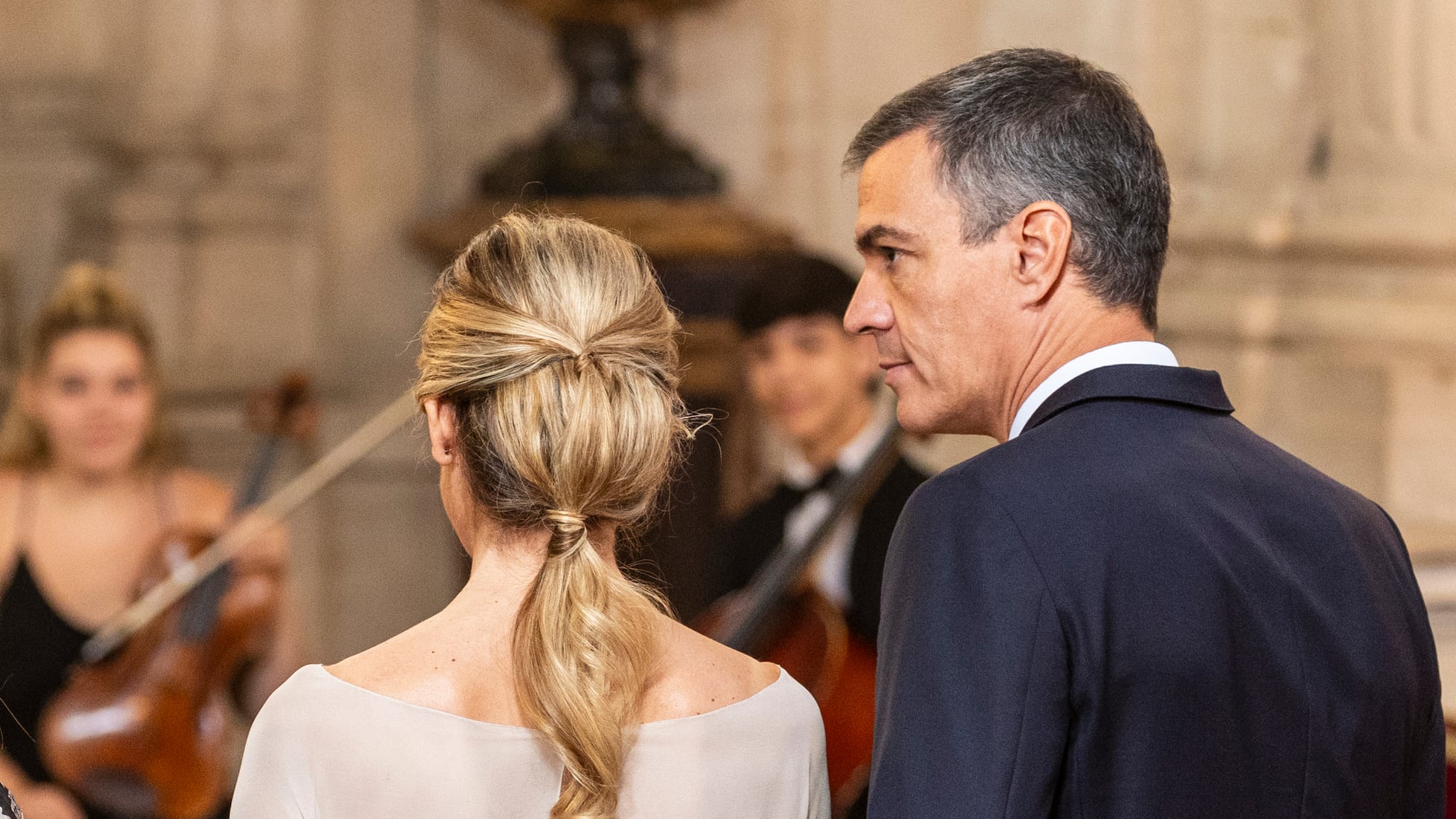 El juez que investiga a Begoña Gómez cita a declarar como testigo a Pedro Sánchez el próximo 30 de julio | España | EL PAÍS