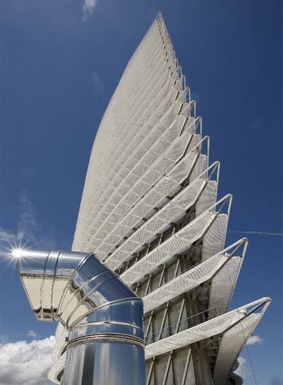 La Torre del Agua, del arquitecto Enrique de Teresa, en la Expo 2008.