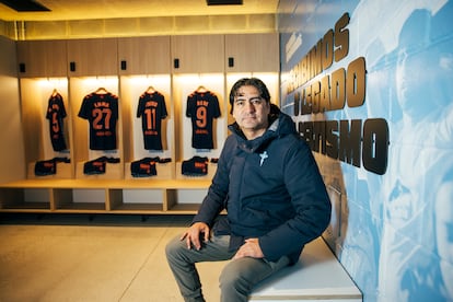 El director de fútbol del RC Celta, Marco Garcés, posa en las instalaciones de As Celtas en A Madroa (Vigo).