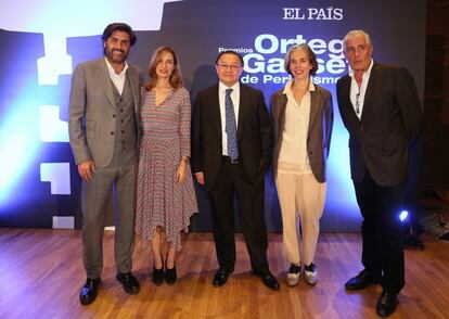 El director general de Cadena SER, Vicente Jiménez; la directora de las cadenas musicales de PRISA Radio en España, Eva Cebrián; el consejero delegado de PRISA Radio, Andrés Cardo; la directora del área de música de PRISA Radio, Sandra Rotondo, y Daniel Anido, de PRISA Radio.
