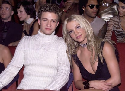 Justin Timberlake y Britney Spears en los MTV Music Video Awards celebrados en el Radio City Music Hall de Nueva York el 7 de septiembre del año 2000.