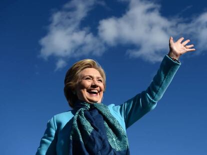 Hillary Clinton durante un acto de campa&ntilde;a este lunes. 
