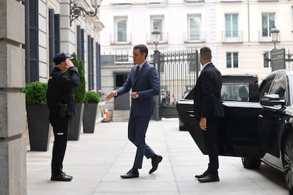 El presidente del Gobierno, Pedro Sánchez, el jueves, al llegar al Congreso de los Diputados.