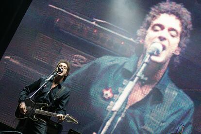 El argentino Gustavo Cerati, exvocalista de Soda Stereo, en el Festival Vive Latino, en una foto de archivo.