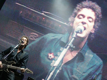 El argentino Gustavo Cerati, exvocalista de Soda Stereo, en el Festival Vive Latino, en una foto de archivo.