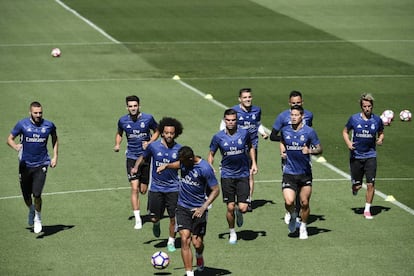 Los jugadores del Madrid en el último entrenamiento previo al partido contra el Málaga.