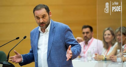 El secretario de Organización del PSOE, José Luis Ábalos en La Rioja.