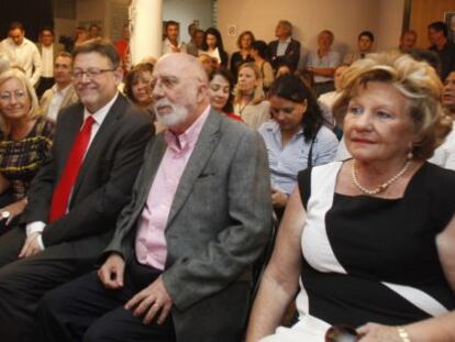 Antonio Garc&iacute;a Miralles, con Ximo Puiig y Joan Lerma, este martes, durante el acto del PSPV-PSOE.