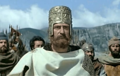 El sumo sacerdote de Zalmoxis en el filme 'Los guerreros del imperio'.