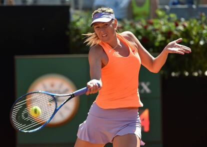 Sharapova, durante el partido ante Mchale en Roma.