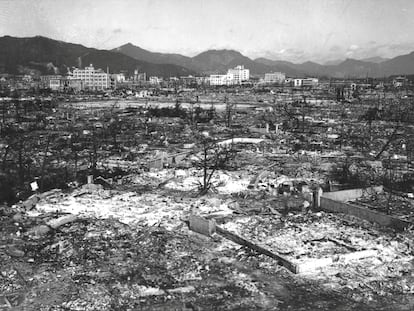 Hiroshima, devastada tras la caída de la bomba atómica hace 75 años.