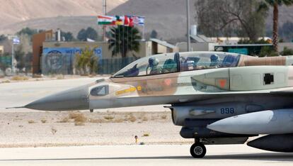 Unidades militares aéreas de varios paises participan en estas maniobras de entrenamiento del Ejército israelí.