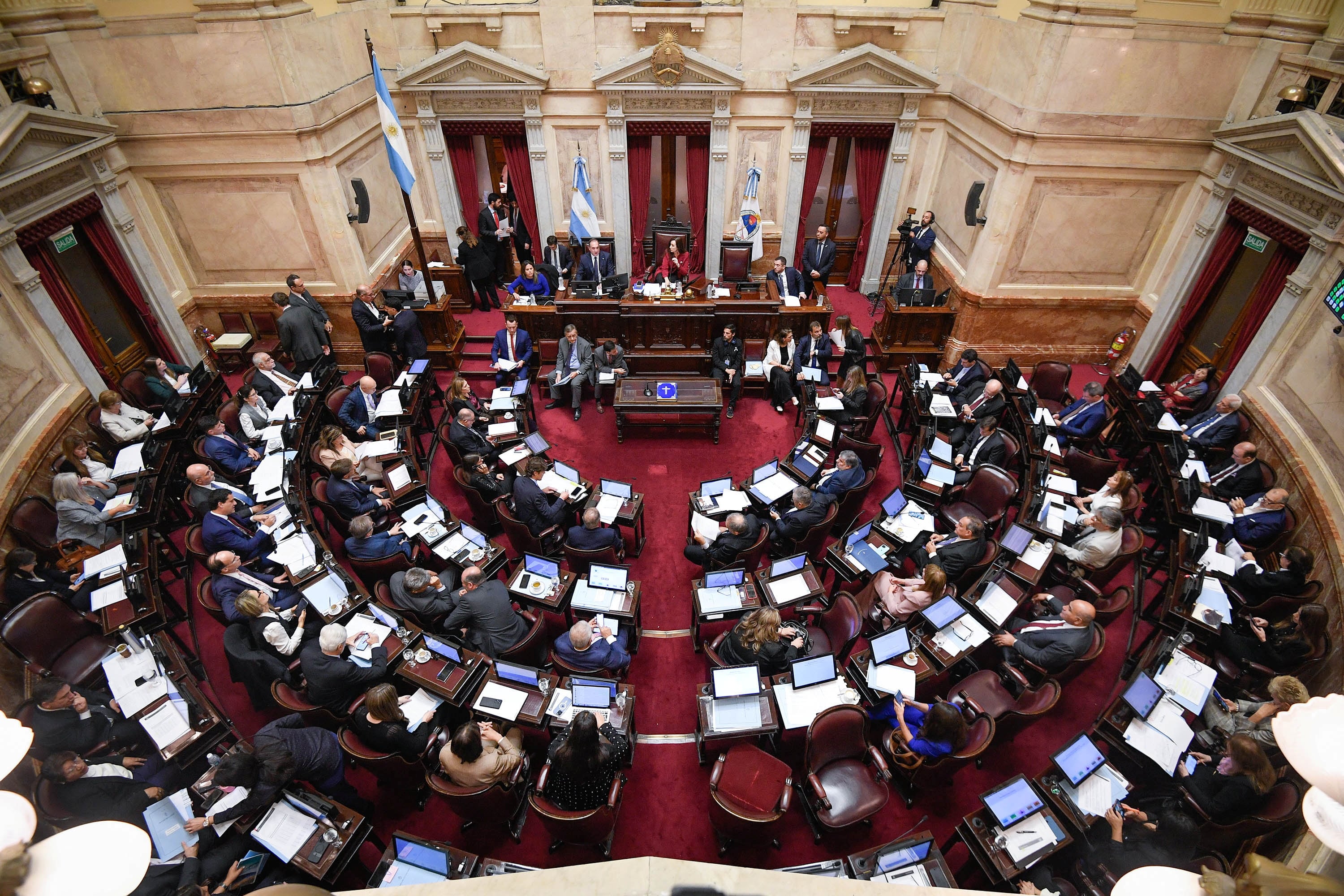 El Senado argentino rechaza una ley de ‘ficha limpia’ que sacaba a Cristina Kirchner de la carrera política