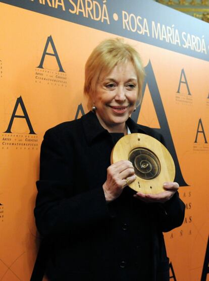 La actriz Rosa Maria Sardà, hoy en la rueda de prensa celebrada en el Gran Teatre del Liceu de Barcelona, tras la entrega de la Medalla de Oro de la Academia a la actriz catalana.