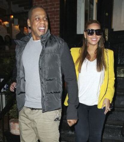 El rapero Jay-Z y su esposa, la famosa cantante Beyonce.