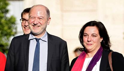 El diputado verde Denis Baupin, junto a su esposa y ministra de Vivienda, Emmanuelle Cosse.