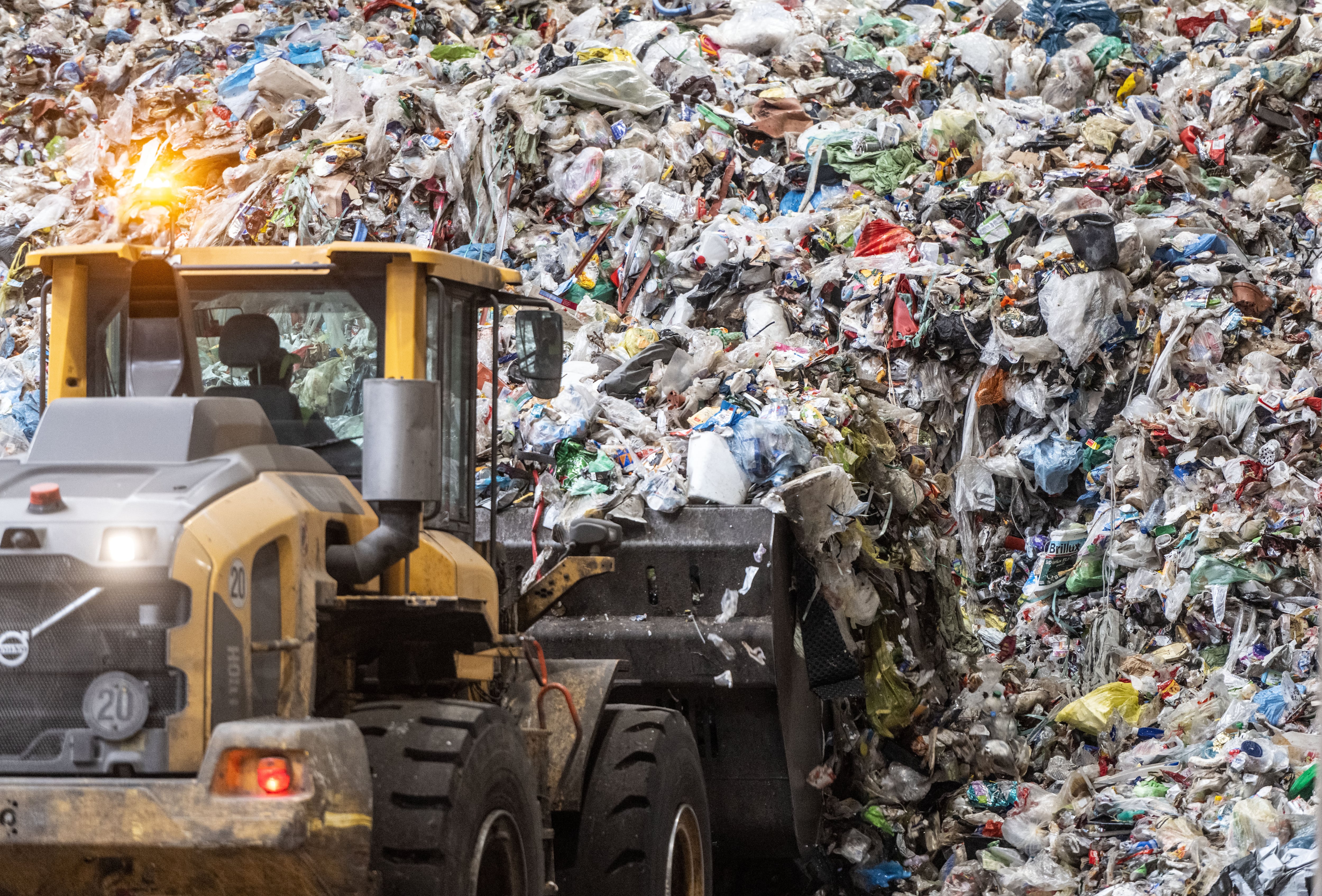 Bruselas suspende en reciclaje a todos los miembros de la UE y les abre expediente