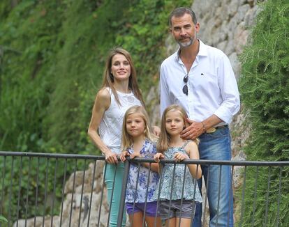 El posado veraniego de los príncipes de Astuarias con sus dos hijas, en 2013 se realizó durante su visita a la granja de Esporles.