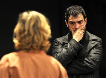 Julio Manrique como Hamlet en el montaje de la obra de Shakespeare de Oriol Broggi.