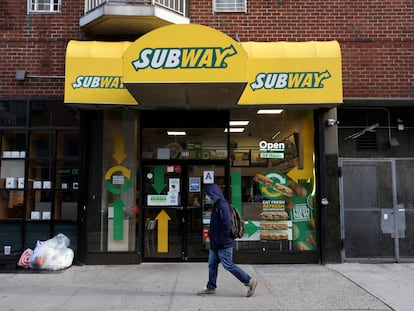 Exterior de un restaurante Subway en Nueva York (EE UU).