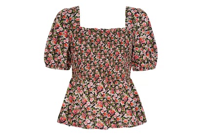 En Amazon Fashion encontramos opciones tan apetecibles como esta blusa de manga corta con un incombustible estampado de flores.