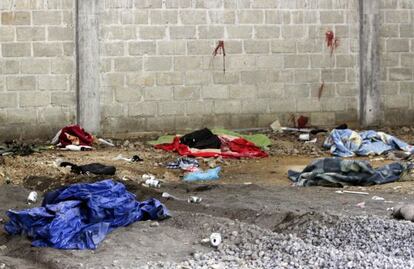 Escenario de la masacre de 22 supuestos narcos en México.