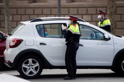 Mossos d'Esquadra de servicio.