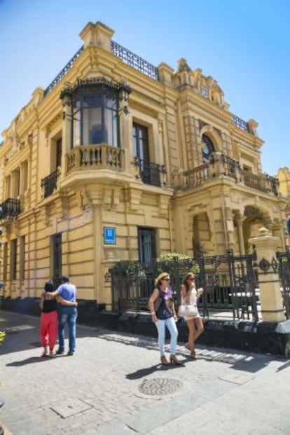 El edificio del hotel Tartaneros. 