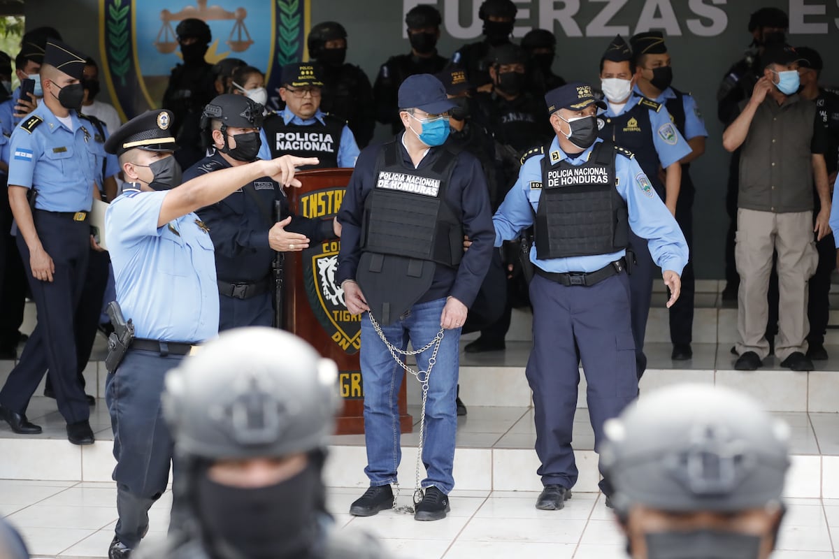 DETENCIÓN del EXPRESIDENTE de HONDURAS| EL PAÍS