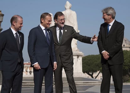 El presidente del Gobierno espa&ntilde;ol, Mariano Rajoy, junto al primer ministro italiano, Paolo Gentiloni (a su derecha); el presidente del Consejo Europeo, Donald Tusk, y el primer ministro de Malta y presidente de turno de la UE, Joseph Muscat.