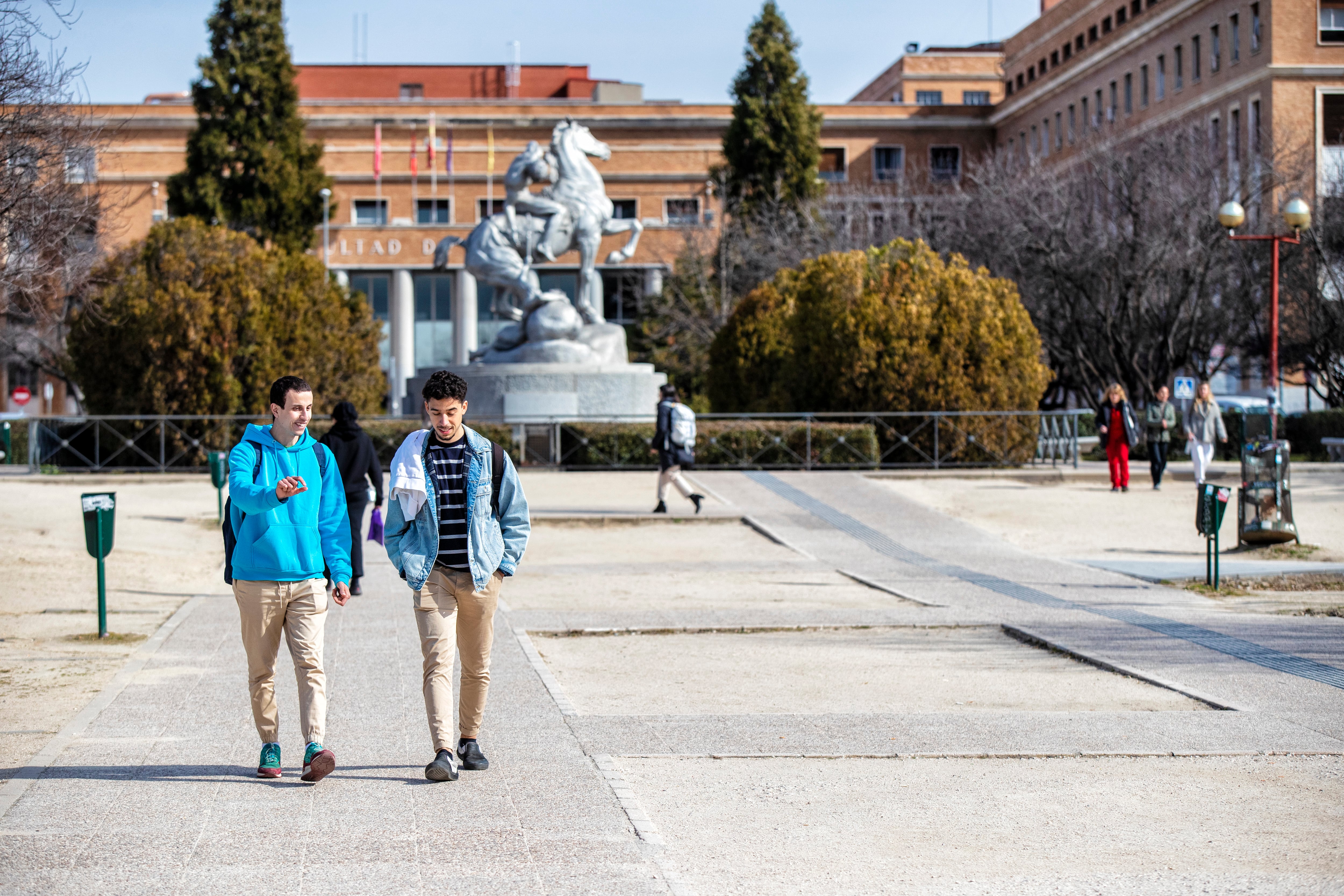 España es uno de los países europeos en los que más cuesta encontrar trabajo a los recién graduados 