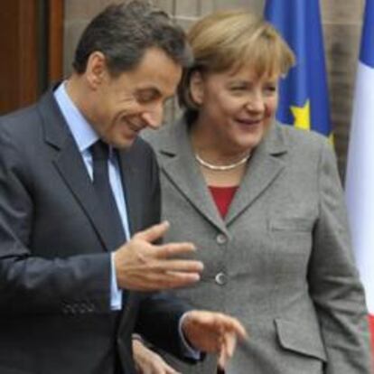 El presidente francés, Nicolas Sarkozy, y la canciller alemana, Angela Merkel