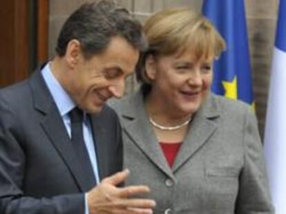 El presidente francés, Nicolas Sarkozy, y la canciller alemana, Angela Merkel