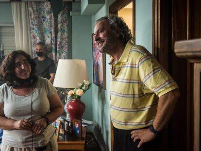 Arantxa Echevarría y José Coronado, durante el rodaje de ‘La familia perfecta’, el segundo largometraje de la cineasta.