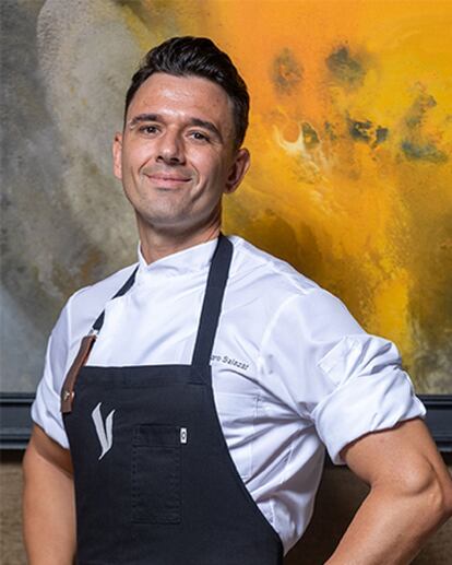 El jiennense Álvaro Salazar, chef de Voro, en Mallorca, que también logra dos estrellas en la guía Michelin de 2022.