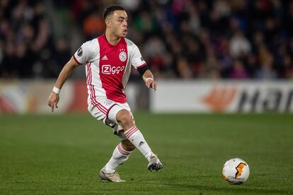 Sergiño Dest, lateral del Ajax fichado por el Barcelona.