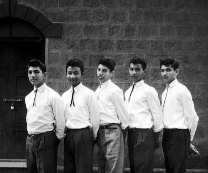 Foto del grupo The Hectics, en Bombay en 1958. En el centro, Farrokh Bulsara (Freddie Mercury).