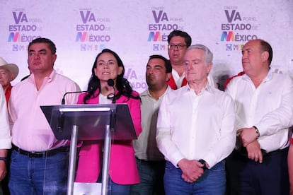 Luis Espinosa Cházaro, Alejandra del Moral, Santiago Creel y Rubén Moreira en una conferencia de prensa en Toluca (Estado de México), el 4 de junio de 2023.