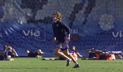 Puyol, durante una sesión de entrenamiento de 2004 en el campo anexo al Camp Nou.