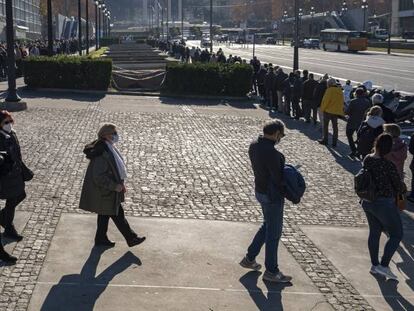 La población española se reduce en 72.000 personas en la primera
mitad de 2021