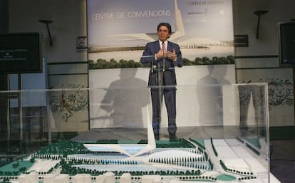El arquitecto Santiago Caltrava, durante la presentación del proyecto en 2008.