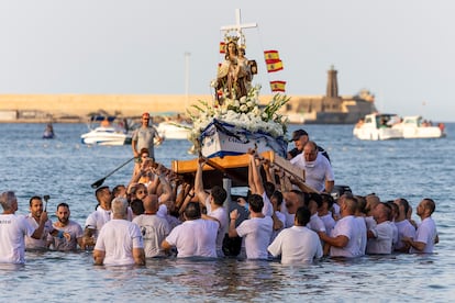 Procesión de la Virgen del Carmen en Melilla.