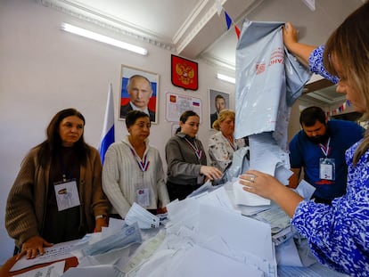 Russian parliament Putin