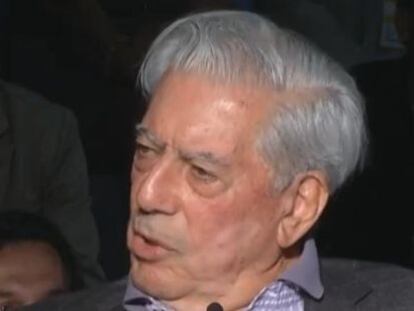 El escritor Mario vargas Llosa.