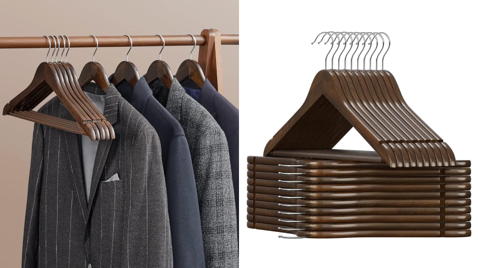 Lote de 20 perchas de madera maciza.