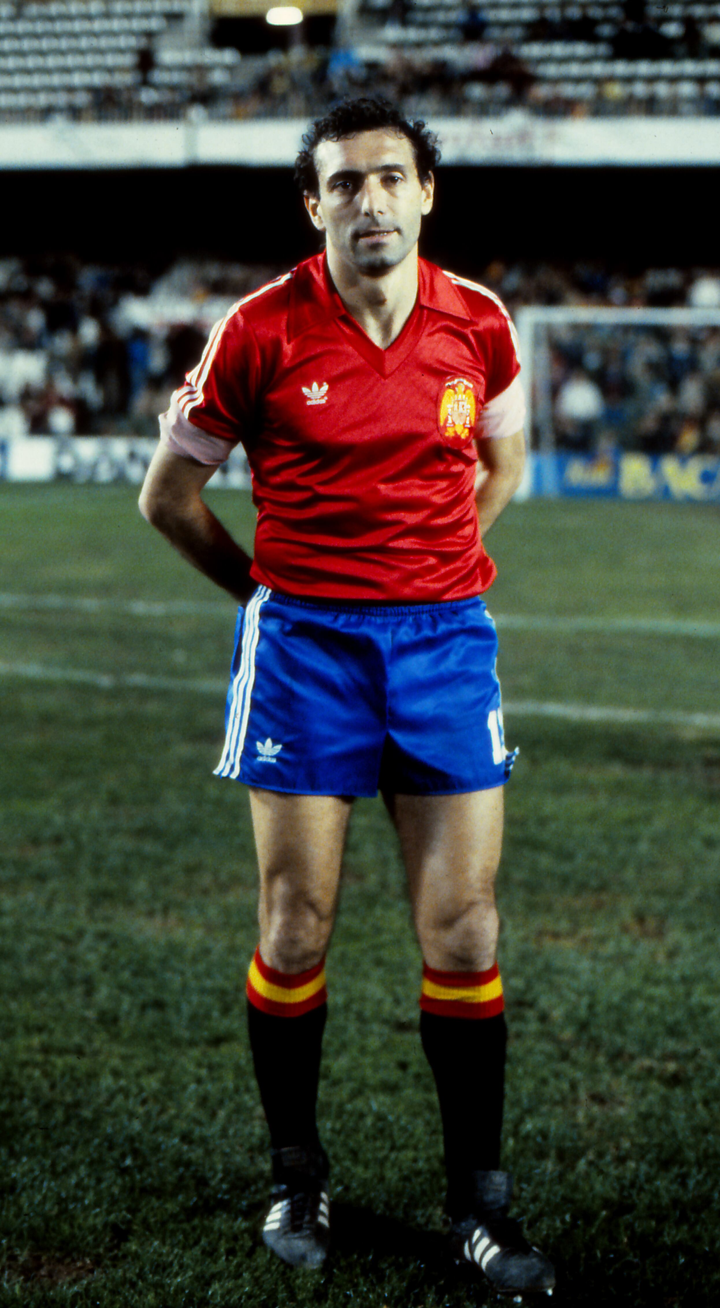 Quini con el uniforme de la Selección Española de 1982, cuyo pantalón podría parecer demasiado corto... hasta hoy.