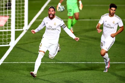 Sergio Ramos celebra el gol de la victoria del Madrid ante el Getafe.
