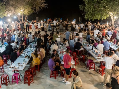 Celebración del día de la Virgen, el 15 de agosto de 2023, en Kefalos, Grecia.