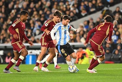 Messi es el jugador con más presencias en la selección y es su máximo goleador.