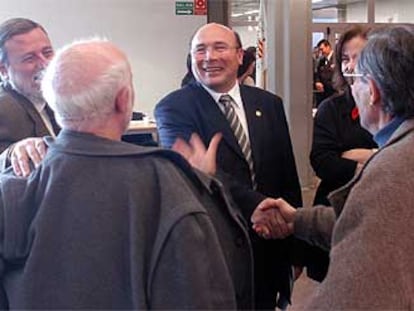 Justo Nieto, Javier Sanz y Juan José Moragues, ayer en la Politécnica.